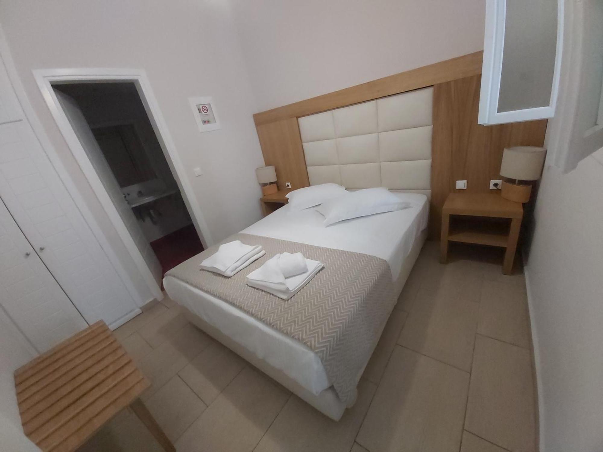 Villa Roussa City Center Fira  Pokoj fotografie